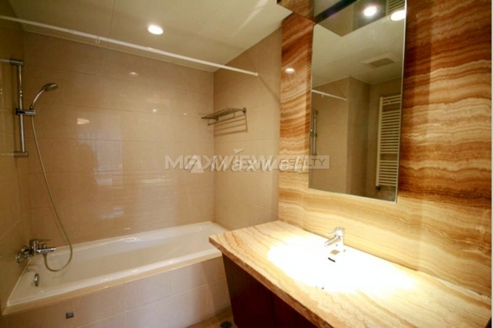 Spetecular 3 brs 183 sqm Beijing apartment