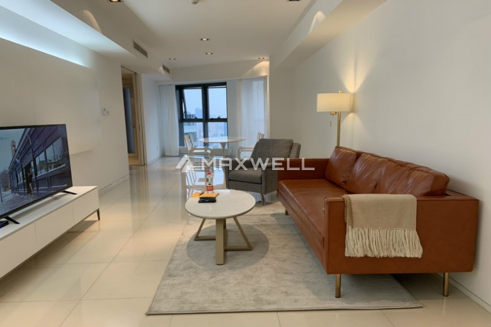 Sanlitun soho 2 bedrooms with 1 study room of 162sqm